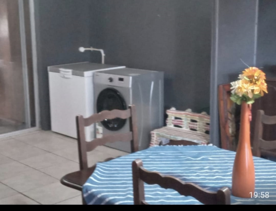 6 Bedroom Property for Sale in Gariepdam Free State